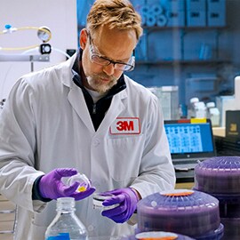 Image of a 3M scientist in a lab