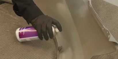 Applying cavity wax
