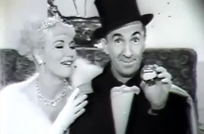 1960년, 스카치 브랜드 33은 이제 누구나 아는 이름입니다.
