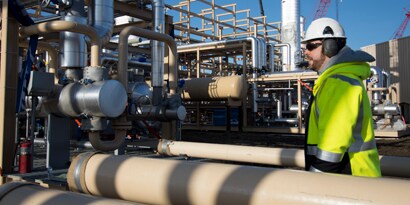 Oil & Gas
