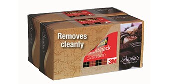 Scotch® 멀티팩 테이프로 함께 묶인 2개의 박스 이미지와 “Removes Cleanly(깔끔하게 떼어져요)” 문구 
