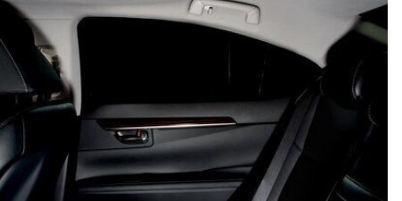 문 기둥에 사용되는 3M Thinsulate 음향 단열재 사용
