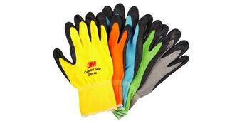 3M 컴포트 그립 장갑, 노랑·주황·파랑·초록·회색 등 다양한 색상, 미끄럼 방지 코팅으로 작업 시 그립감과 보호 제공.

