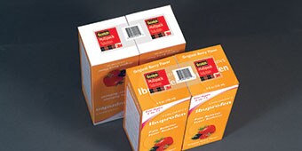 Scotch® 멀티팩 테이프로 상단과 하단을 테이핑한 2쌍의 제품 박스 이미지
