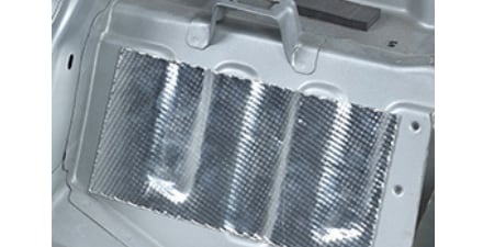 자동차 NVH를 위한 3M™ Engineered Damping Material (EDM)
